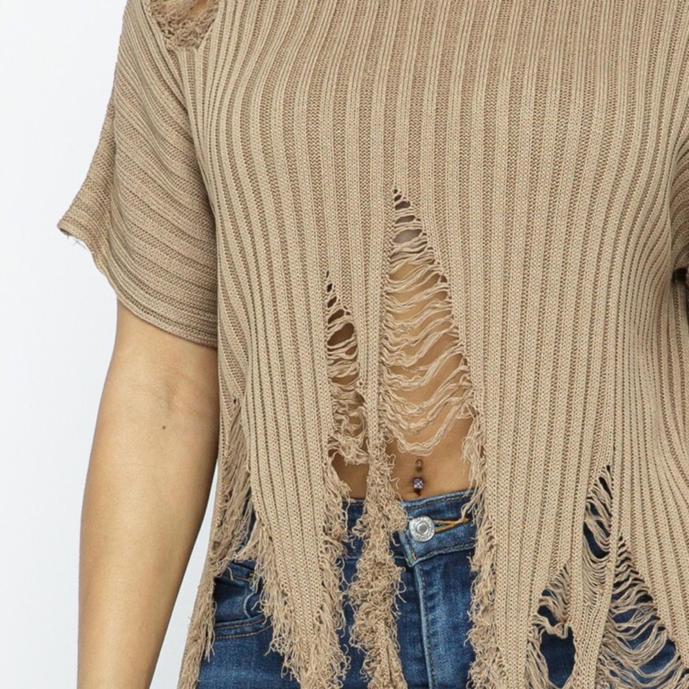 Cropped Distressed Sweater - Picture 6 of 9